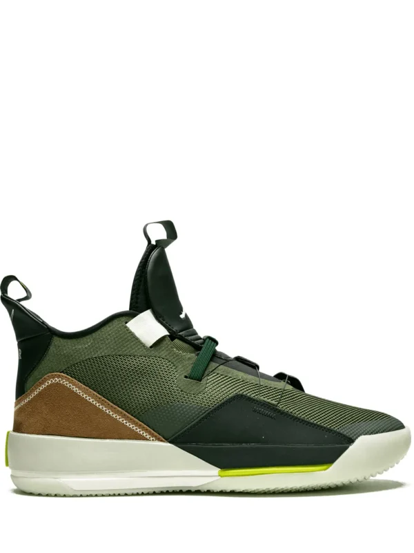 Jordan x Travis Scott Air Jordan 33 NRG Sneakers